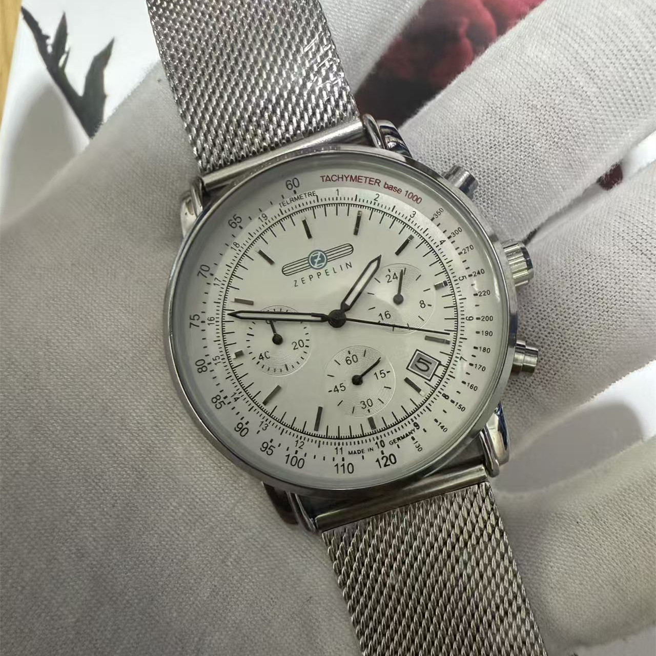 Orologi da polso alla moda ZEP - Luxury Watch Wallpaper recensione e prezzo